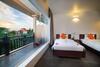 Hostal Golden Village Guesthouse