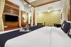 Townhouse Oak Hotel Hillview