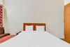 Capital O 82585 Honey Hotel