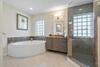 Steps To Beach! Luxe Stay/chef's Kitchen, Bbq & Lanai