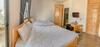 ??ng Ti?n Hotel ?� L?t