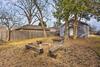 Picturesque Dallas Home Near Dtwn With Fire Pit