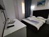 Hostal Vila Roxy