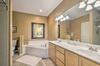 Apartamento Top Floor End Unit Condo With Resort Perks!