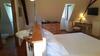 B&B Eth B�ry� Petit