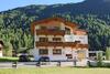 Bed & Breakfast Landhaus Sch�pf & Haus Alpina