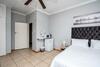 Hostal Willow Guest House