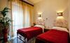 Hotel Villarosa Con Vespa Rent