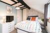 ?excellent 3 Bedroom House - Close To Airport