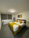 Jensen's Bright And Spacious Central Mk Apartment