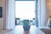 Host & Stay - 'salty' Seaview