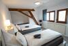 Apartamento Gro�e 3-zimmer Maisonette Wohnung In Neuhausen