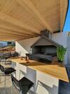 Beach Front Apartment With Beautiful Sunsets