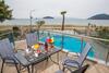 Hostal Rent House Karavi