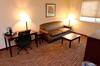 Hotel Boulders Inn & Suites