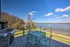 Modern Malakoff Escape With Panoramic Lake View
