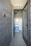Sea Dragon Apartment & Hotel