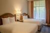 Nancy Greene's Cahilty Lodge - Hotel Room