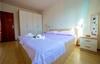 Nice Apartment In Podstrana With 2 Bedrooms