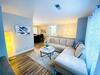 New Modern Contemporary Home Close To Airport