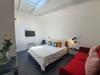 Hostal Belu - Fondi Holiday Rooms