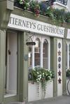 Hostal Tierneys Guesthouse On Main Street