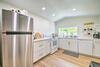 Bright Home With Fire Pit, Near Back 40 Trail!