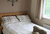 Modern 2 Bedroom Home, Free Parking.