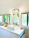 �l�gante Villa Dans Un �crin De Verdure