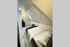 Apartamento Victorian Architecture Dipped In Refined Modernity