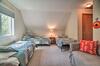 Vineyard Gem Less Than 2 Mi To Beach And Oak Bluffs!