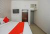 Hotel Oyo 71870 Rj Residency