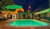 Albergue Debbie's Crew House
