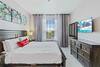 Apartamento 5000 Cayview Avenue 301
