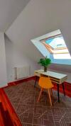 Rosa De Ciudad. Chalet C�ntrico Con Mucha Intimidad