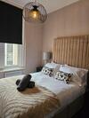 Crown Street Aparthotel