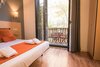 Pension Hostal Live Natura Barcelona