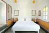 Hostal Little Garden Guest House