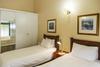 Hostal The Celtis Manor Guest House