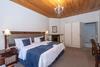 Hostal 33 On First Guesthouse