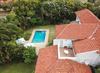 Hostal Cornerway Guest House