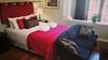 Hostal Village Green Guest House