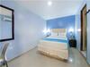 Azu�n Suites Hotel