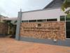 Hostal Kampongbay Makeng Guesthouse