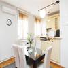 Central Apartment Hip & Spacious