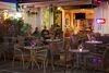 Hostal Karon Sunshine Guesthouse & Bar