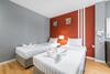 Hostal The Richy Place Guest House