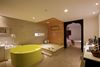 Ez Hotel
