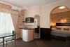 Highlander Motor Inn
