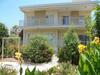 Niki Court Holiday Apartments